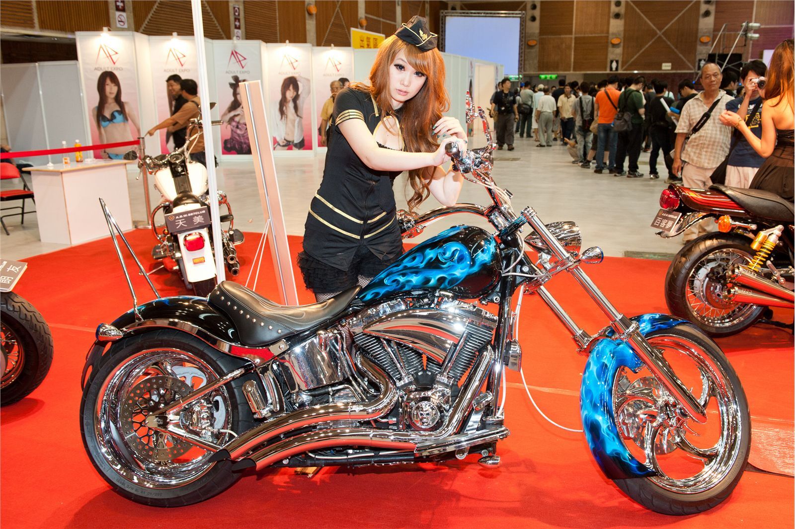 檳榔西施裝藝術展 之四：摩托篇  台湾模特写真